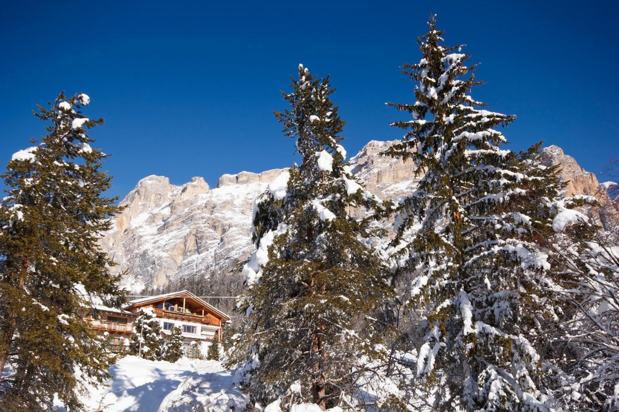 Hotel Gran Paradiso San Cassiano  Luaran gambar